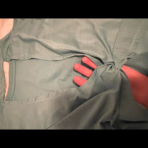 Really nice shirt for working out teal colour Fabletics women’s size small - Picture 5 of 6